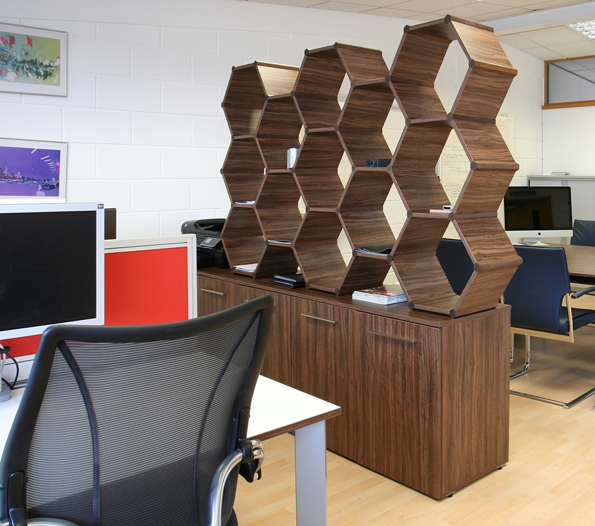 Hexagonal room divider Saffron Walden [1200]