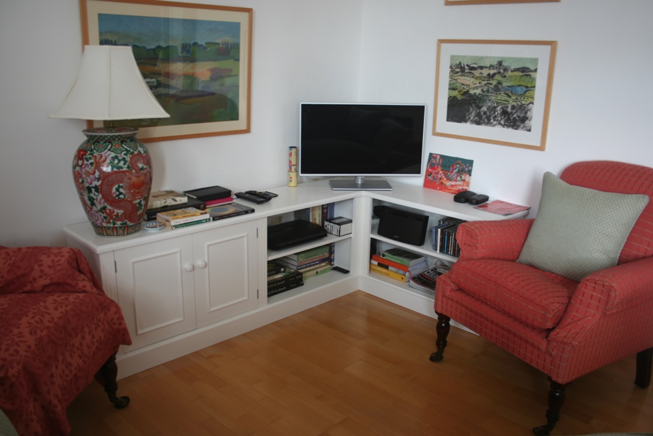 A Saffron Walden media unit [1414]